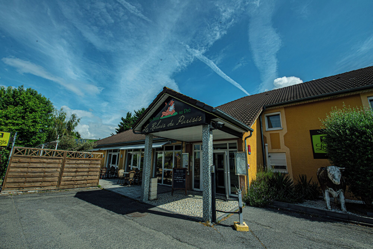 Exterior & Views 2, Hôtel Le Relais du Parisis, Seine-et-Marne