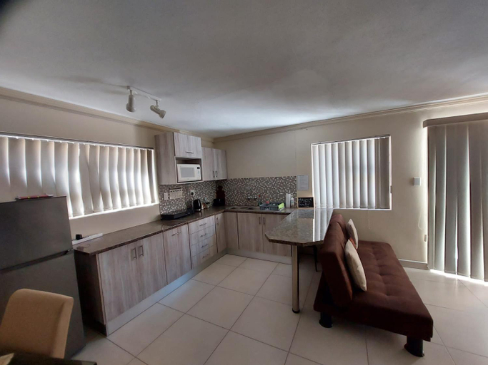 Others 5, Lyn's Self Catering, Swakopmund