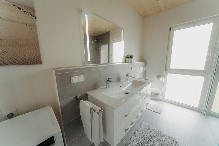 Bathroom 3, Drauinsel Chalet Linsendorf, Klagenfurt Land