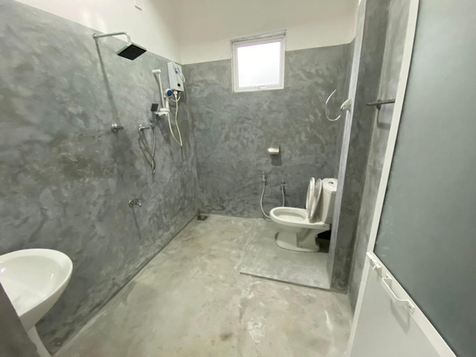 Bathroom 3, Safari Garden Rest Udawalawa, Embilipitiya