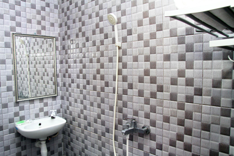 Bathroom 6
