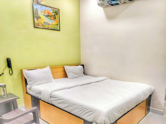 Bedroom 2, Hotel Pragati Heights, Mathura