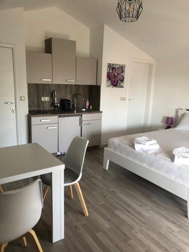 Others 4, MK Apartments, Medulin