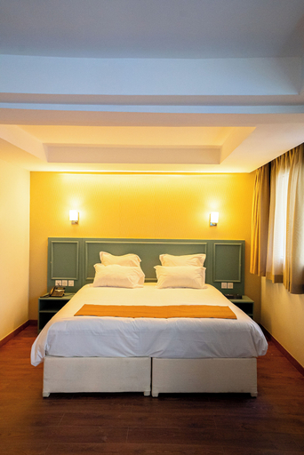 Bedroom 4, BREEZE HOTEL, Pas-de-Calais