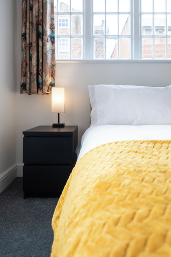 Bedroom 3, Gorgeous 1 BD in Central Cheltenham, Gloucestershire