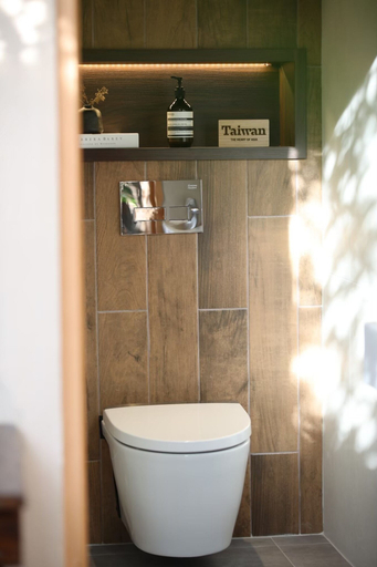Bathroom 3, victory guesthouse, Pingtung