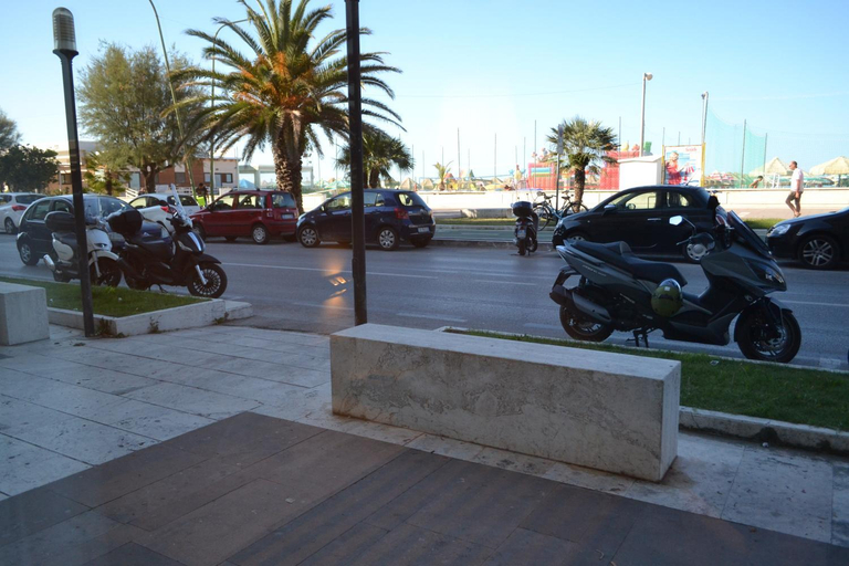 Others 4, Hellorooms lungomare Matteotti 21 a 700 mt dal centro citta, Pescara