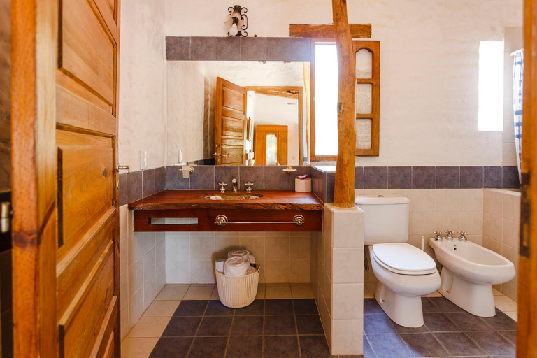 Bathroom 3, Estancia Rio de Arena, Tafí del Valle