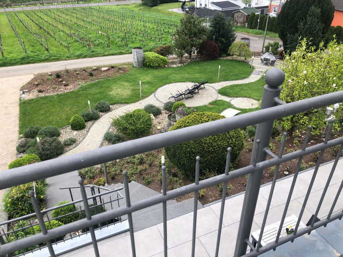 Others 3, Weingut Bastian, Bernkastel-Wittlich