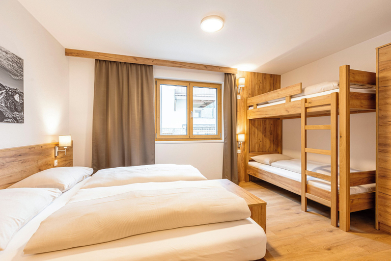 Bedroom 4, Bergresort Tauernblick by ALPS RESORTS, Zell am See