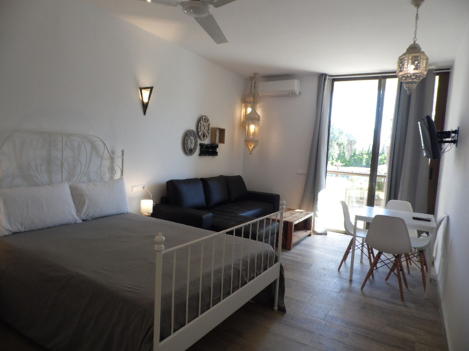 Bedroom 3, Apartamentos Puerto Marina, Málaga