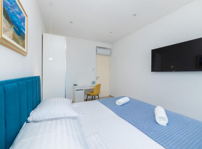 Bedroom 3, Luxury Villa Navis, Ploče