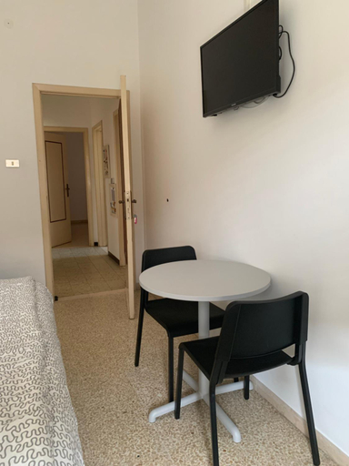 Others 4, Adults only Beachhouse Pineto zona Corfu, Teramo