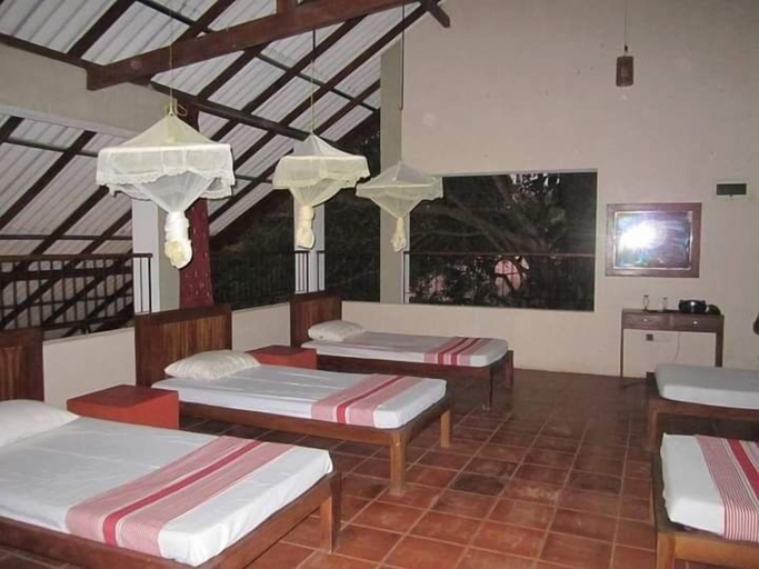 Bedroom 3, Vanaro villa, Thissamaharama