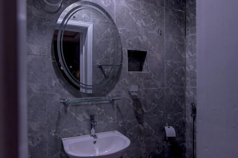 Bathroom, Gate Africa Shortlets Apartment, IbadanNorth-West
