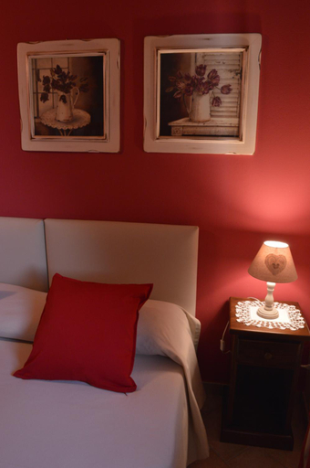 Bedroom 2, Agriturismo Cascina Rabalot, Cuneo