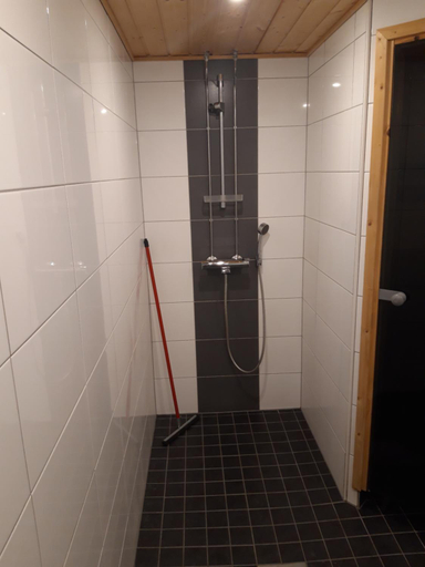 Others 5, Jaalan Tienristi, Kymenlaakso