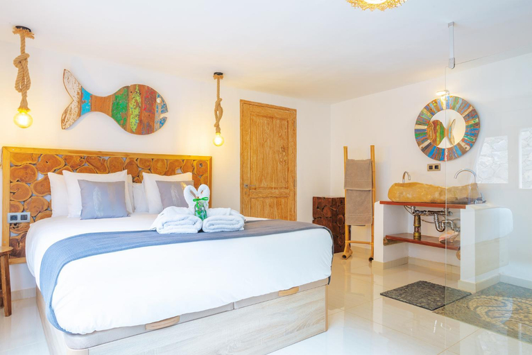 Bedroom 3, Villa Palacio and Yurt - 2 Pools - Hot Tub - Fantastic Sea Views, Las Palmas