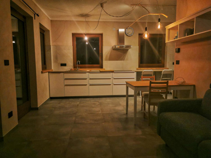 Others 5, Residenza di Campagna, Torino