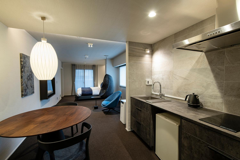 Dining Room 11