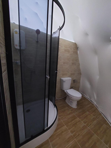 Bathroom 11