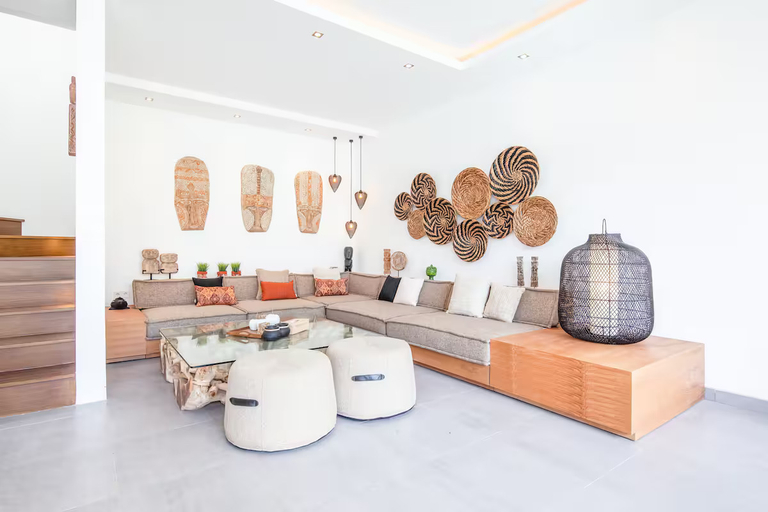 Others 4, Villa Severine - Seaside Haven: Charming 4BR Villa, 5 Min to beach, Badung