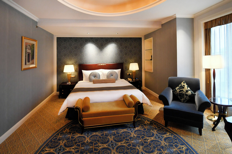Bedroom 8