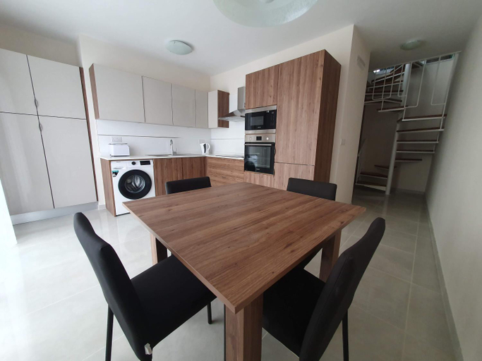 Others 4, Marbella Holiday Apartments - Seafront - Wifi