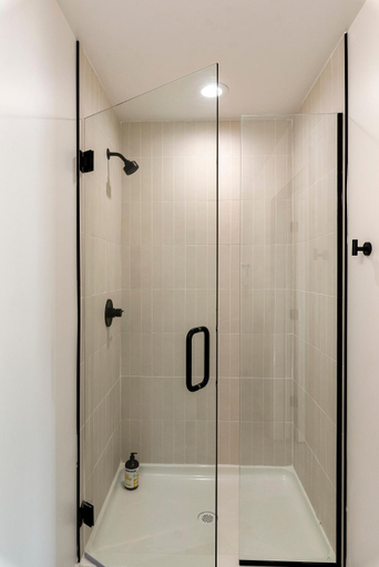 Bathroom 4, Stavros Sweet Suites, Maricopa