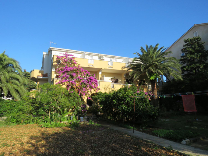 Others 2, Apartments Palma Novalja, Novalja