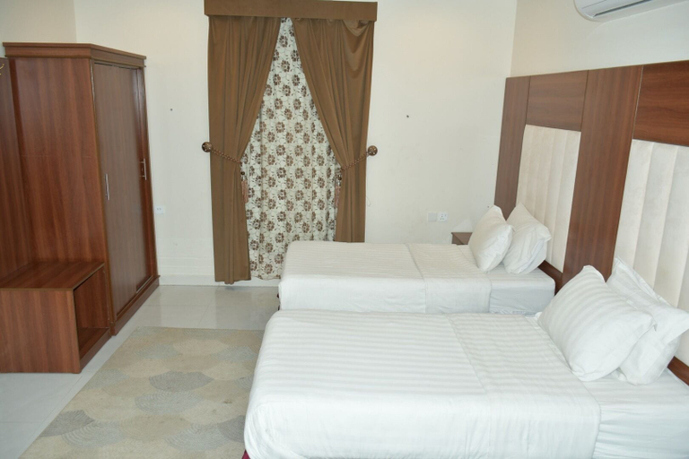 Bedroom 4, Al Taj Towers Hotel Apartments