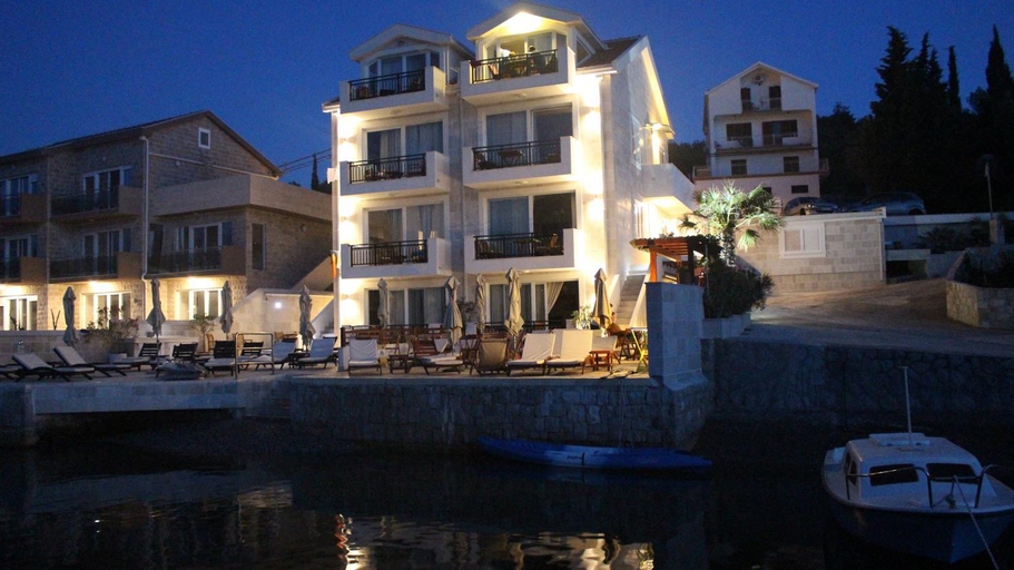 Others 3, Apartments Harmonia