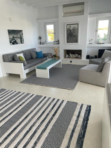4, Villa Meltemi on the Outskirts of Naousa, Paros, South Aegean