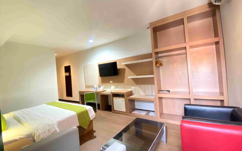 Bedroom 13