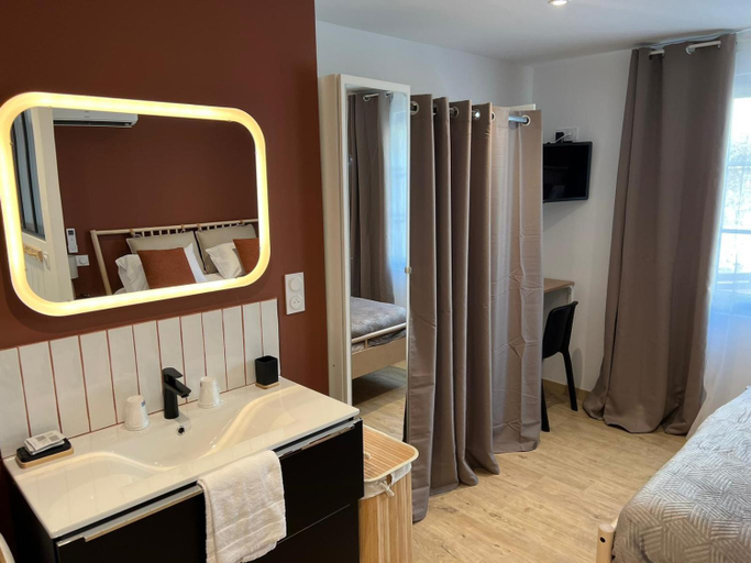 Bedroom 11