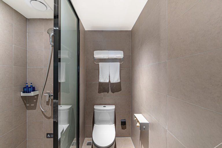 Bathroom 4, Hanting Hotel Tianjin Beichen Development Zone Gaoxin Avenue, Tianjin