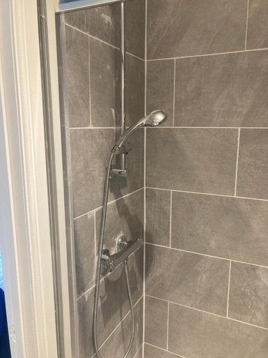 Bathroom 2, The New Astoria Hotel, Blackpool
