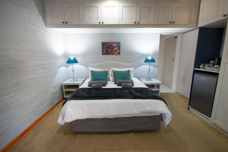 Others 2, 139 Longships - Cozy Double Room, Eden