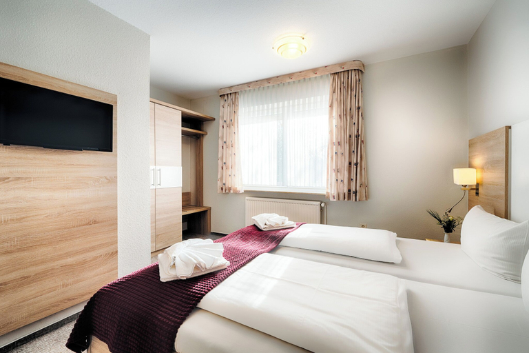 Bedroom 4, Hotel Friesland, Nordfriesland