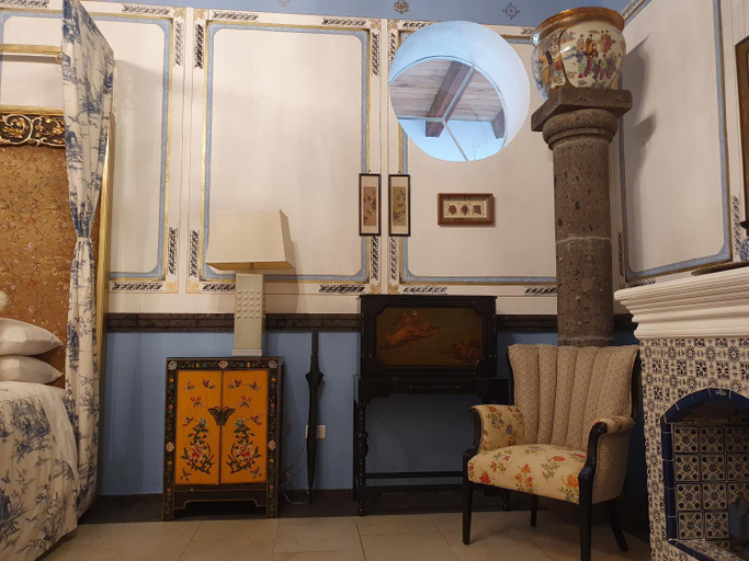Others 4, Casa Dos Gallos, San Sebastián del Oeste