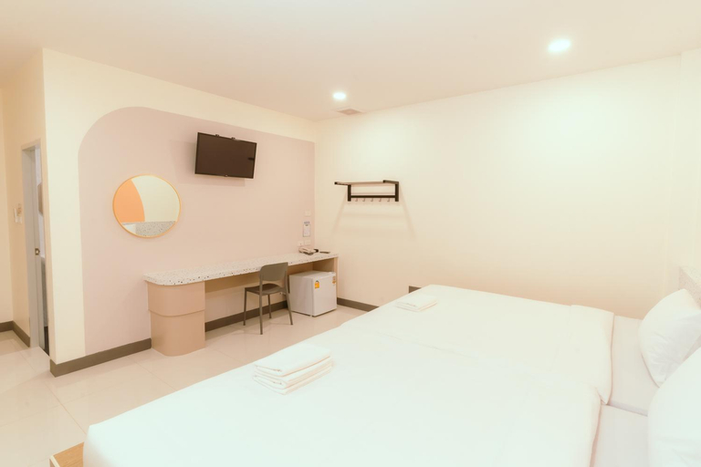 โรงแรมในฝัน, Muang Chon Buri
