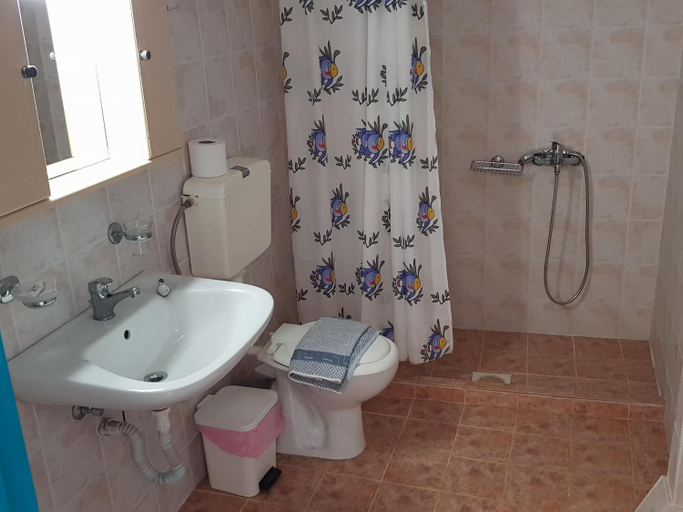 Bathroom 3, Mikes Apartment, Crete