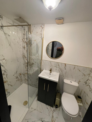 Bathroom 2, RESIDENCY LUXURY SEAFRONT HOTEL, Blackpool