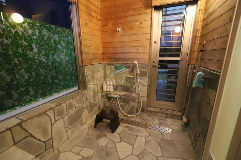 Bathroom 2, Shirahama Hope Hills G-62, Shirahama