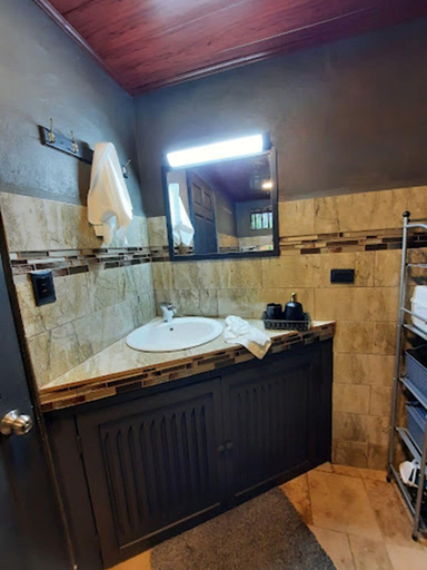 Bathroom 3, Yarumo Lodge Río Celeste Black Chalets, Upala
