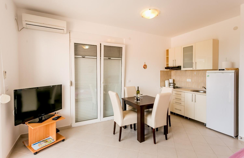 Others 2, Apartments Lille, Konavle