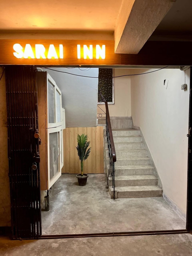 Others 1, Sarai Inn, Kolkata