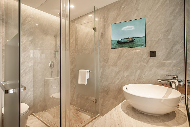 Bathroom 3, Ruiji Grand Madison, Guangzhou