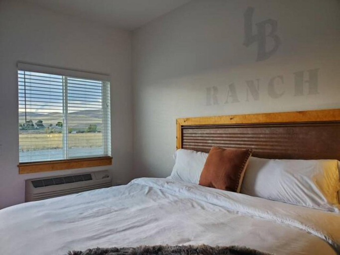 Bedroom 3, Lazy Bear Ranch, Washington