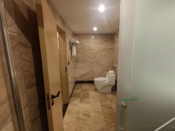 Bathroom 3, Vienna Classic Hotel Wenzhou Cangnan High-speed Railway Station, Wenzhou